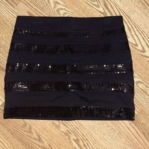 Black Express skirt with sequins